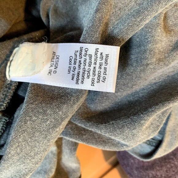 ATHLETA Threadlight Layering Tank Top Gray Split Seam Size‎ XXS - Picture 5 of 9